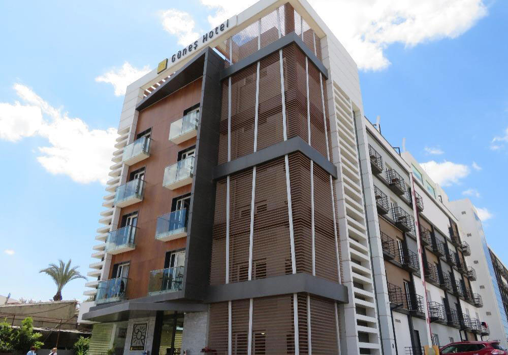 Sun Hotel Lefkoşa — Dereboyu Caddesi üzerinde merkezi konaklama
